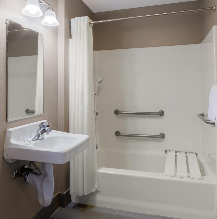 Travelodge By Wyndham Eureka Buitenkant foto