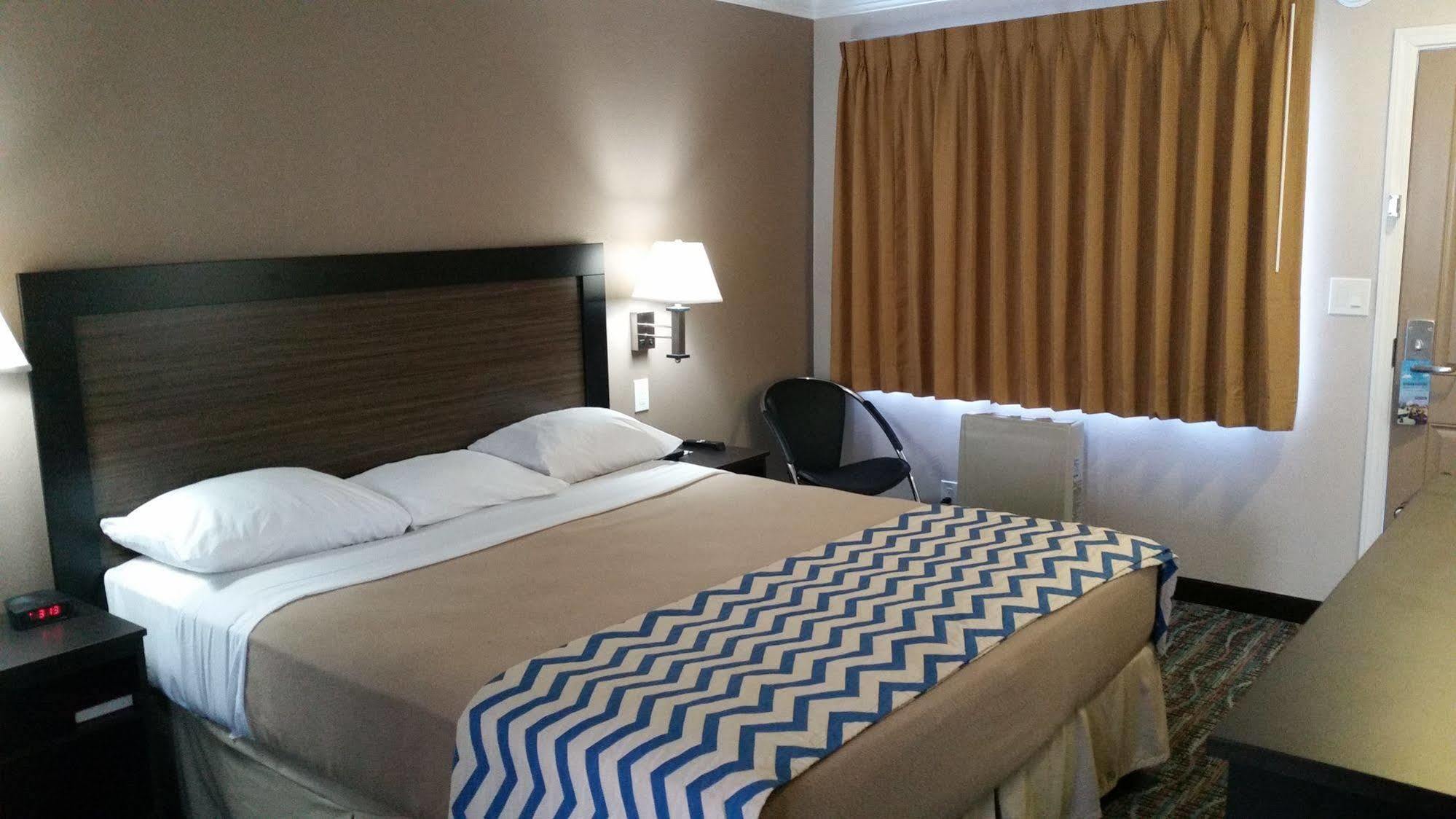 Travelodge By Wyndham Eureka Buitenkant foto